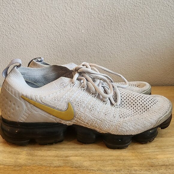Nike Womens Air VaporMax 2 Running Shoes 942843-010 Grey Metallic Gold Size 10 - Picture 1 of 16